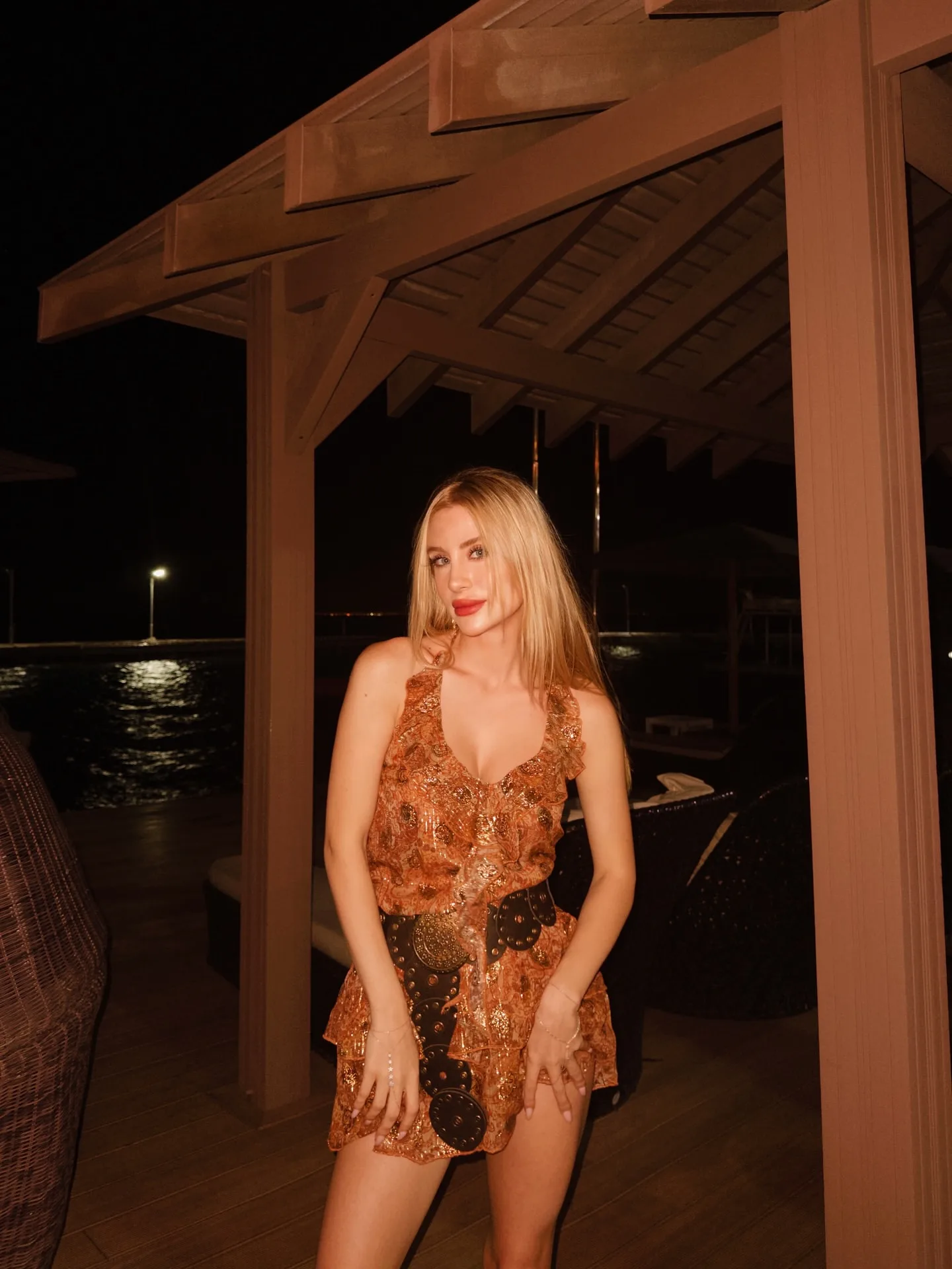 Velvet horizons.